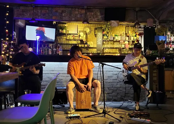 Inno Hostel&Pub Lounge Hongdae